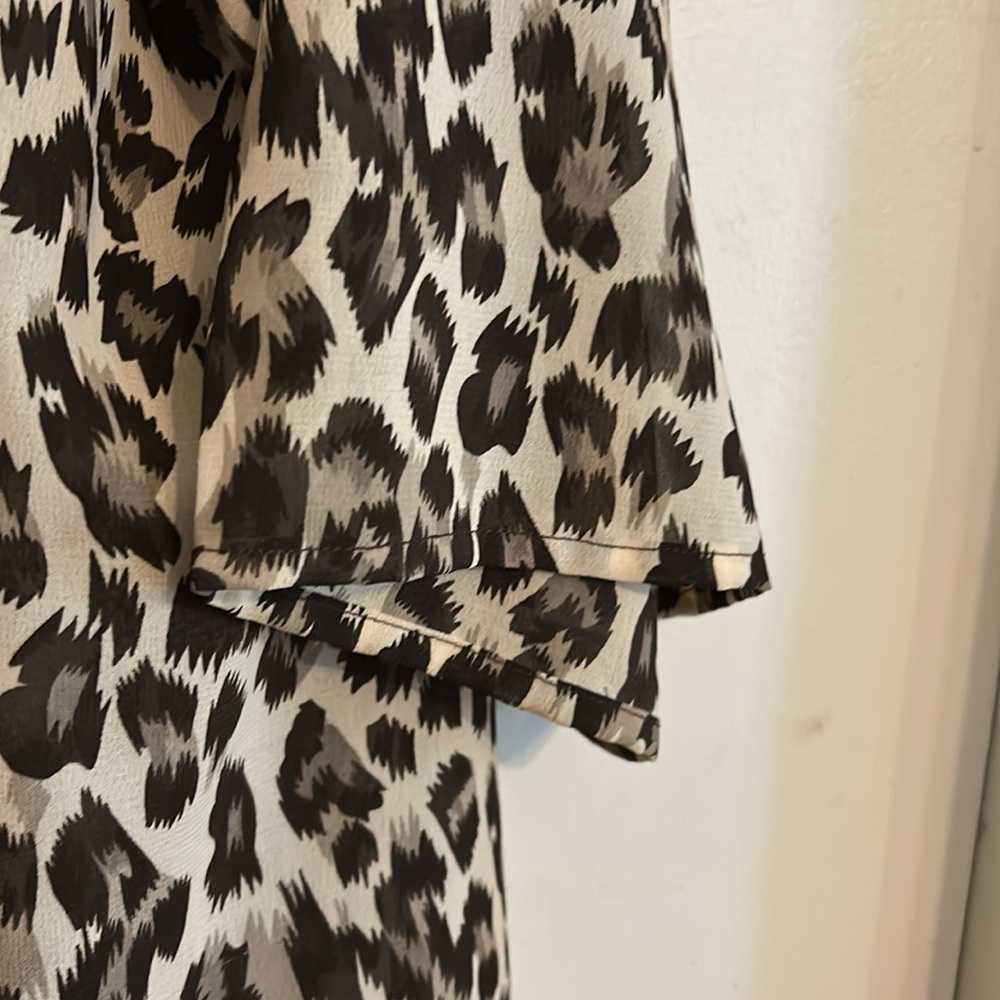 Leopard Print Women's 46” sheer kimono - Picture 3 of 4